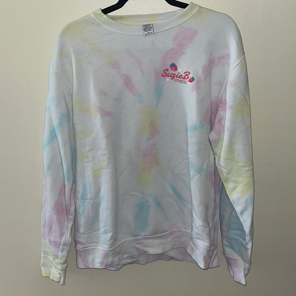SuzieB Fitness Crewneck